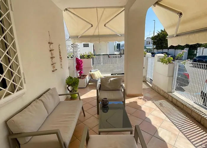 Casa Carlotta بيت للعطل توري ديل أورسو